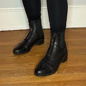 Artiat leather Equestrian boots, black front zip size 8.5